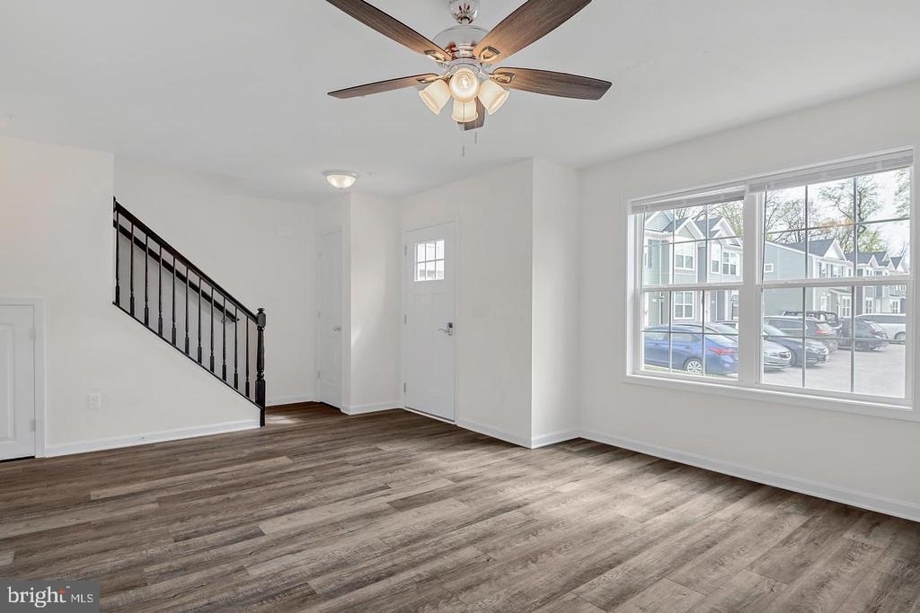 132 Quincy Drive - Photo 2