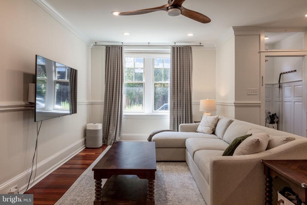617 Pine Street - Photo 10