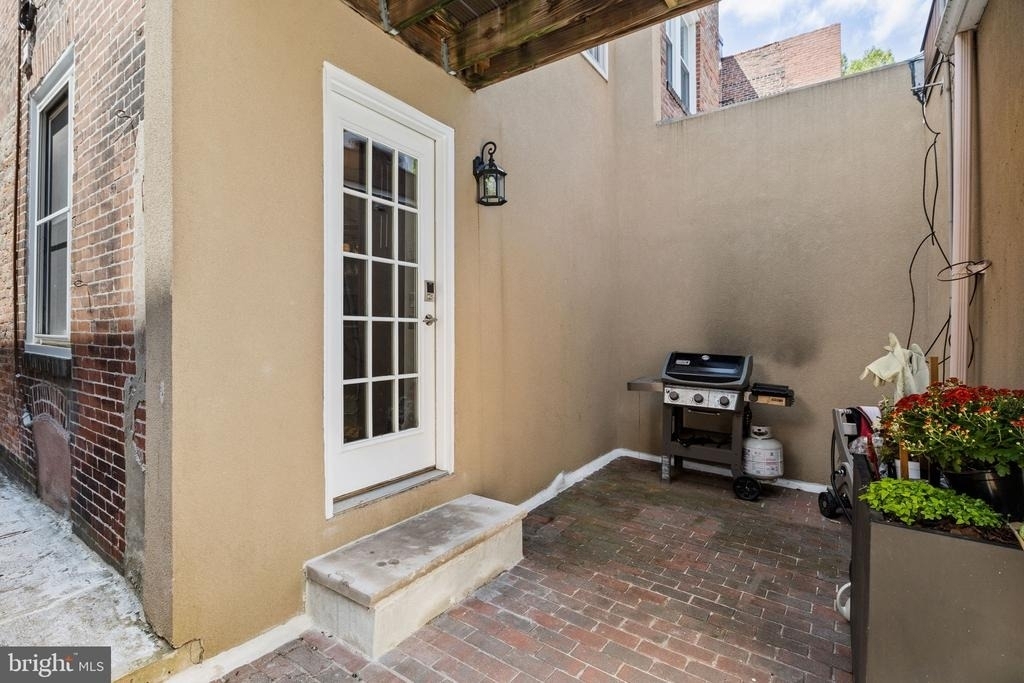 617 Pine Street - Photo 28