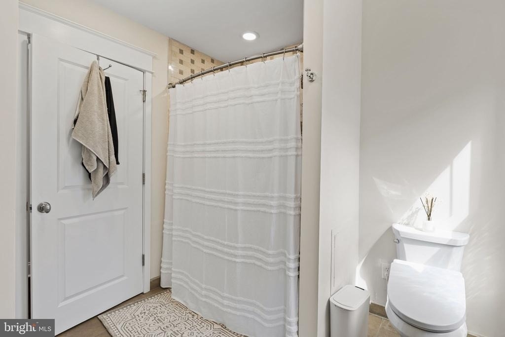 617 Pine Street - Photo 44