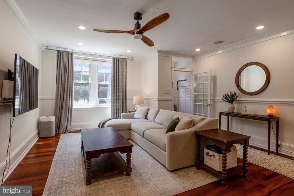 617 Pine Street - Photo 9