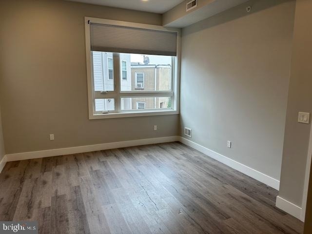 907 Leland Street - Photo 12