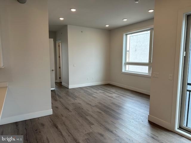 907 Leland Street - Photo 3