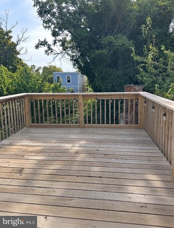 7018 Woodland Avenue - Photo 11