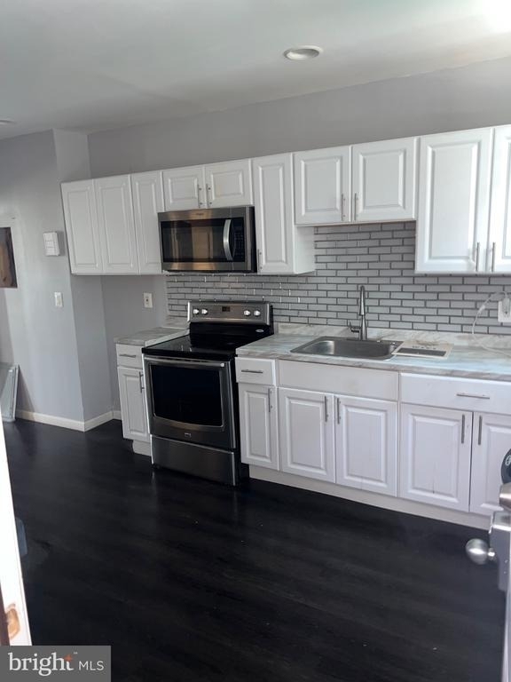 7018 Woodland Avenue - Photo 0