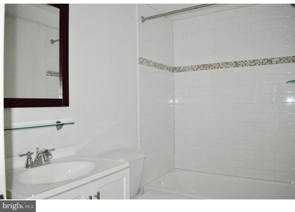 1300 Spruce Street - Photo 4