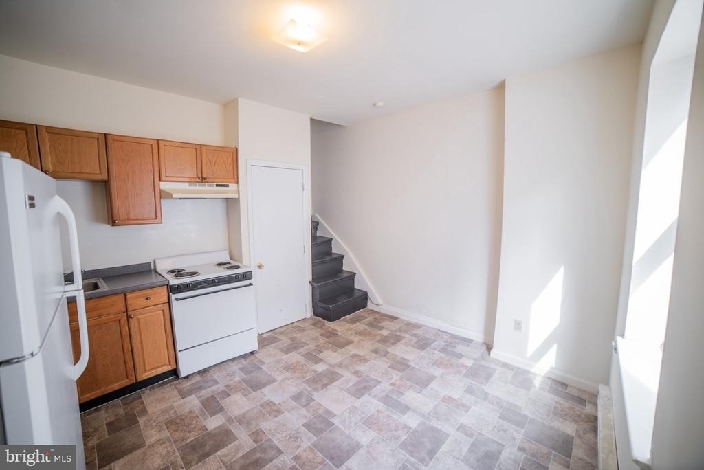 1305 N Lawrence Street - Photo 4