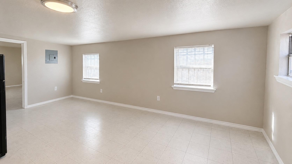 802 Alametos - Photo 4