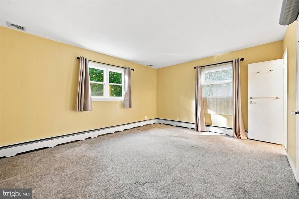 840 Delmont Drive - Photo 10