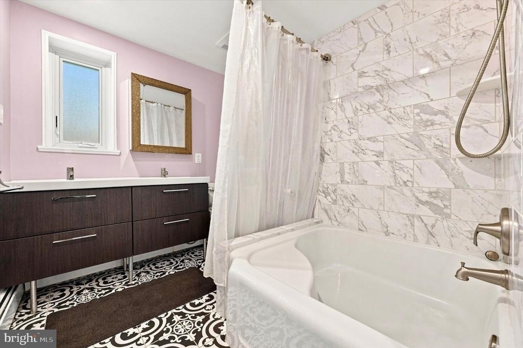 840 Delmont Drive - Photo 18