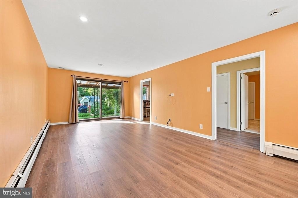 840 Delmont Drive - Photo 5