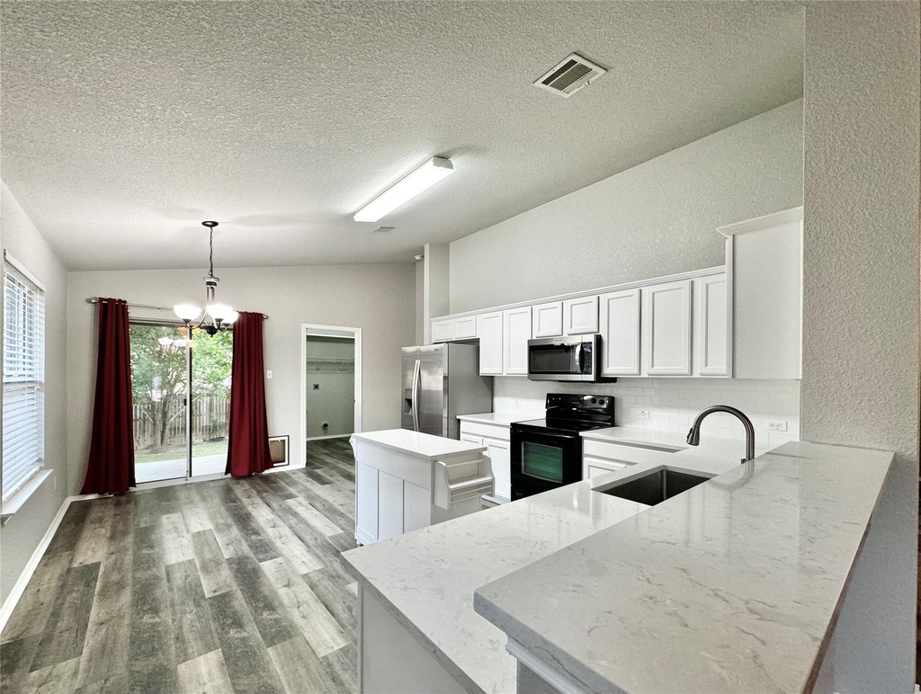 1014 Aiken Dr - Photo 8