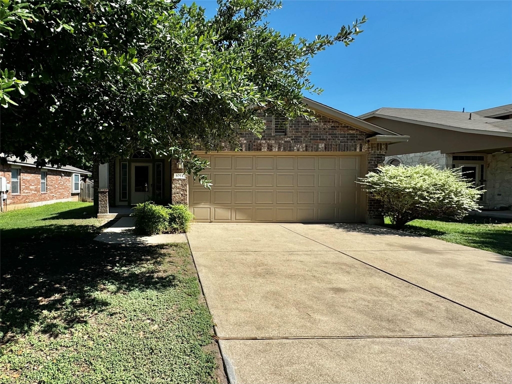 1014 Aiken Dr - Photo 0