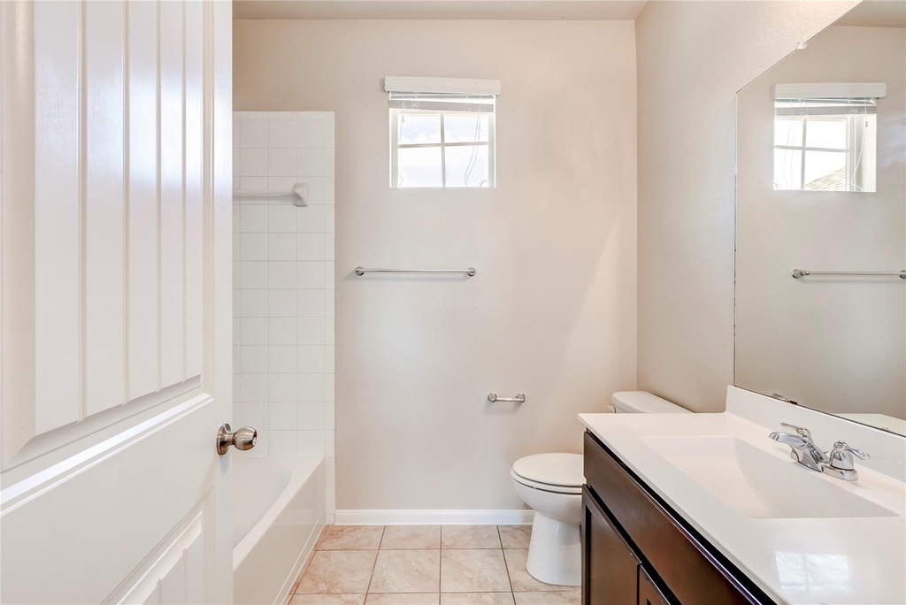 2880 Donnell Dr - Photo 24