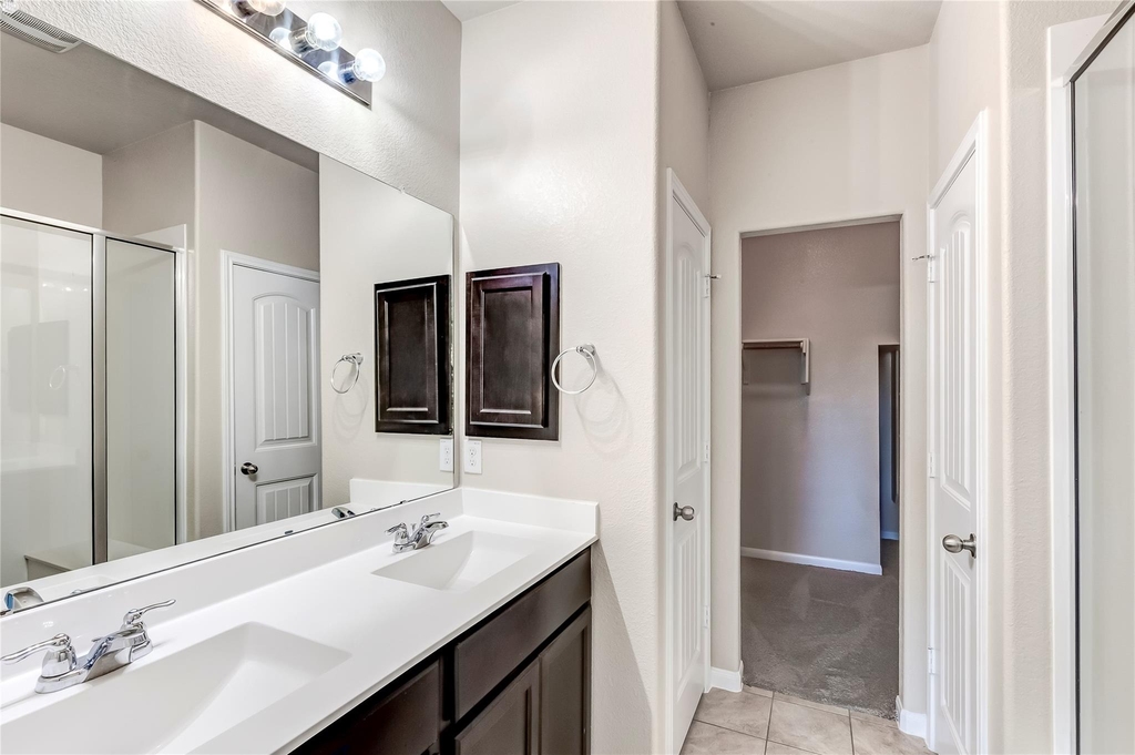 2880 Donnell Dr - Photo 18