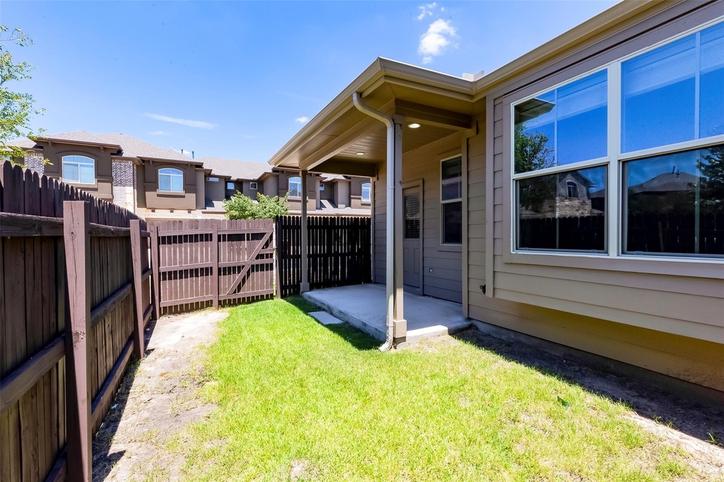 2880 Donnell Dr - Photo 31