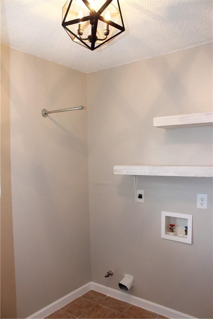 6806 Lunar Dr - Photo 7