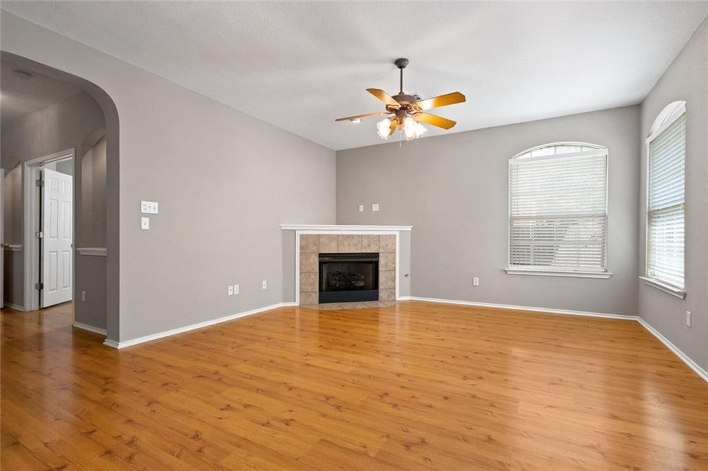 2633 Bolton St - Photo 6