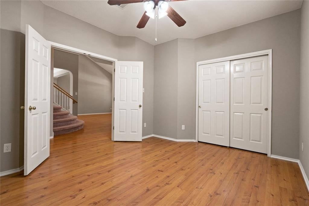 2633 Bolton St - Photo 3