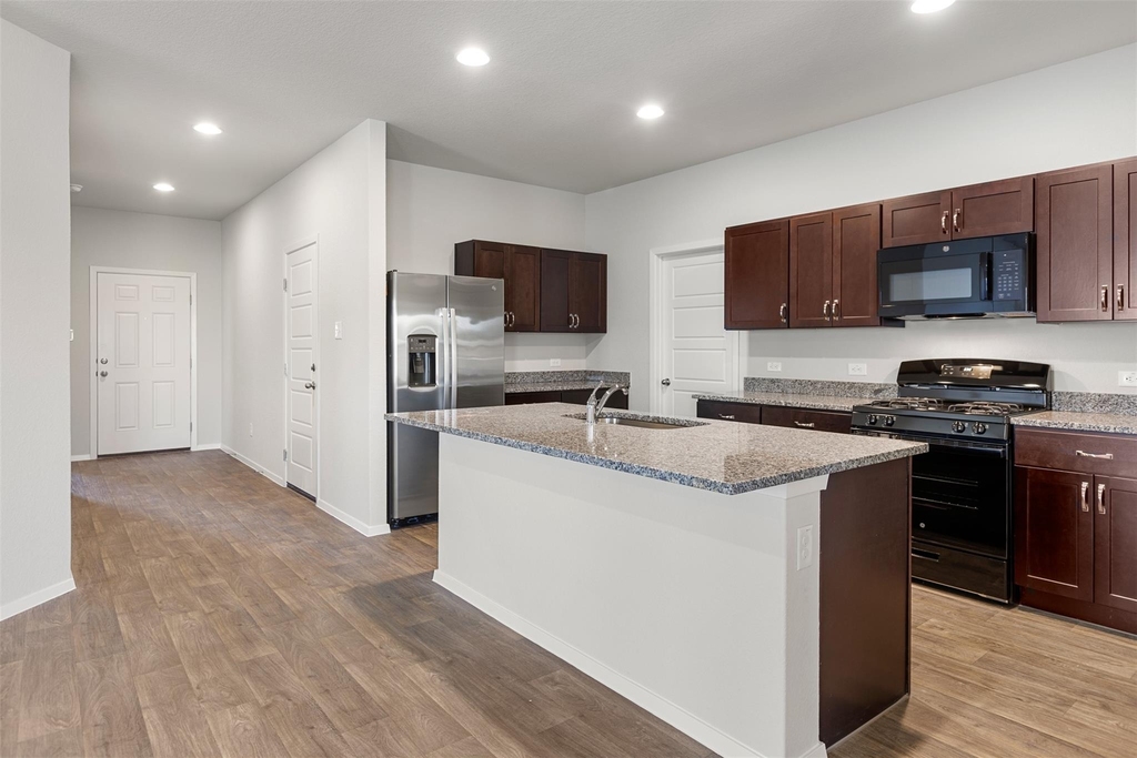 421 Hortus Dr - Photo 12