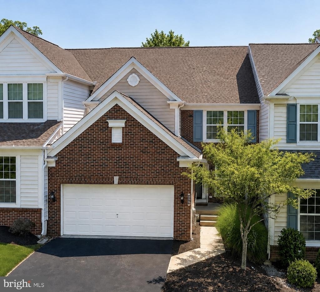 209 N Caldwell Circle - Photo 0