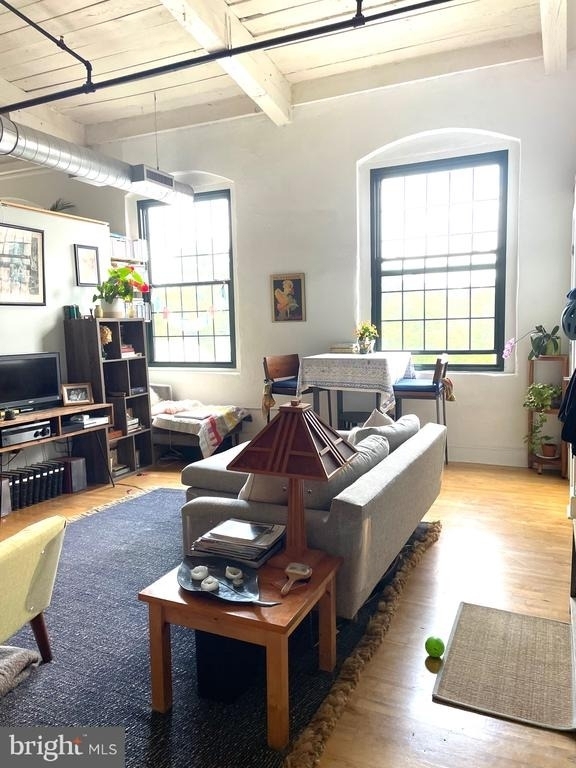 200 Lincoln Avenue - Photo 2
