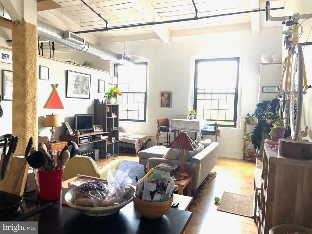 200 Lincoln Avenue - Photo 4