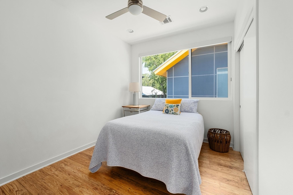 1606 Salina St - Photo 15