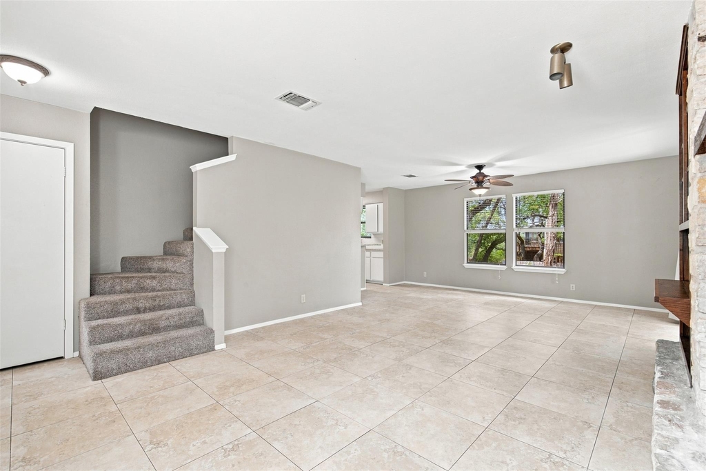 10010 Wildflower Ln - Photo 3