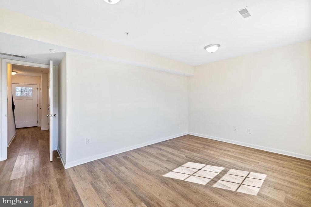 2214 Hadley Boulevard - Photo 18