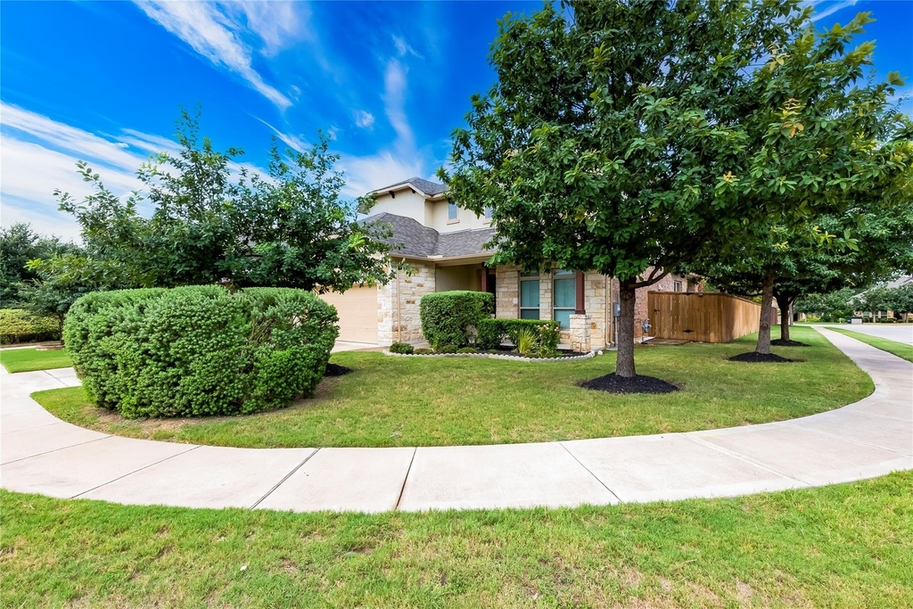 345 Fort Cobb Way - Photo 3