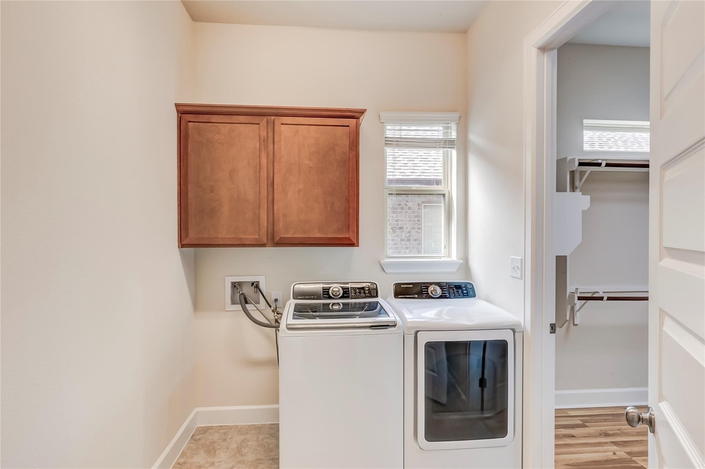 345 Fort Cobb Way - Photo 31