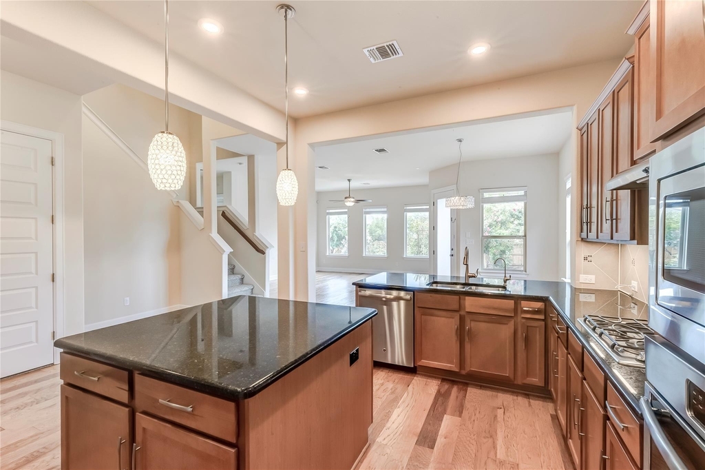 345 Fort Cobb Way - Photo 9