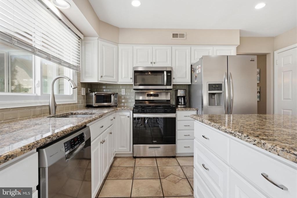 9 Hibiscus Place - Photo 12