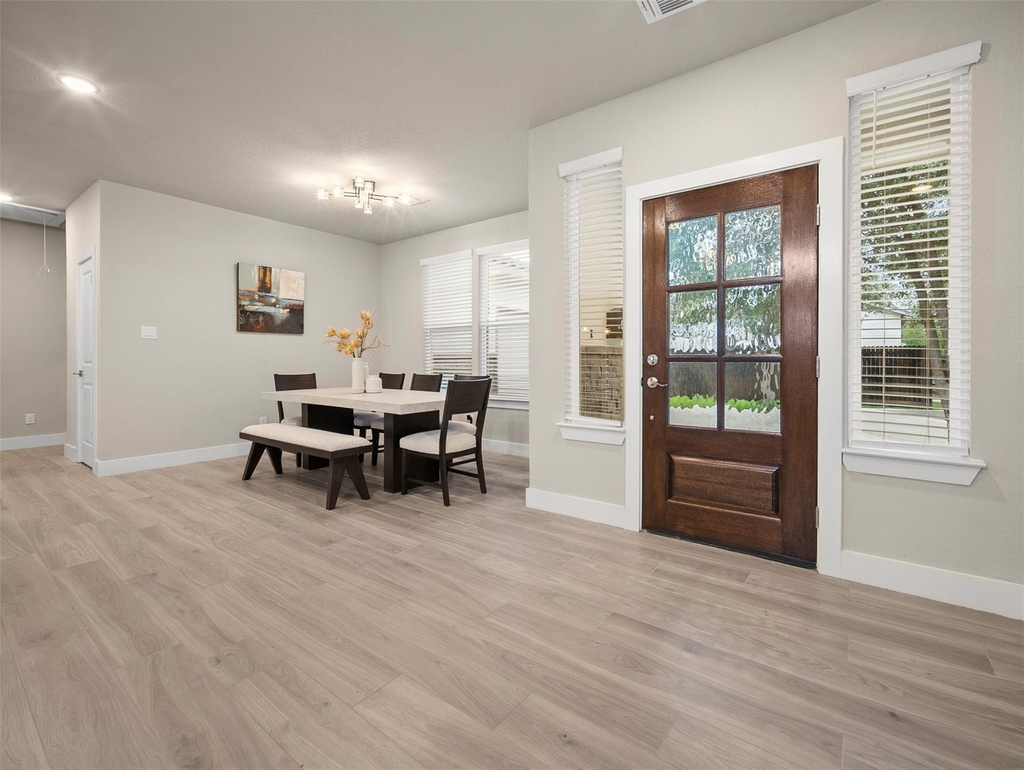 5338 Howard St St - Photo 2