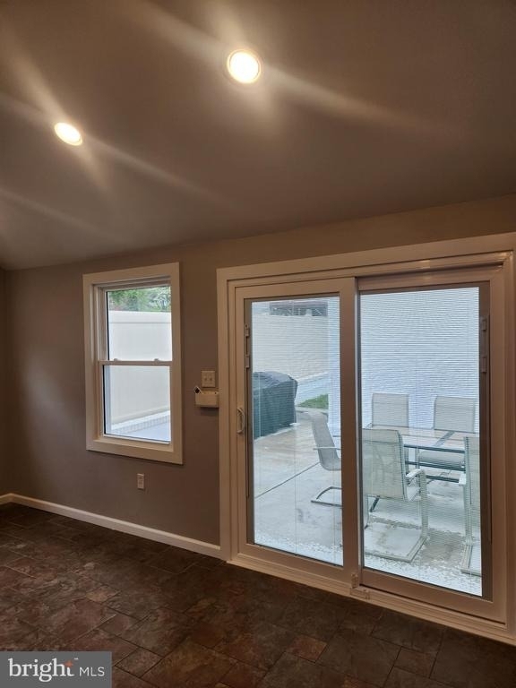 4435 Somers Avenue - Photo 17