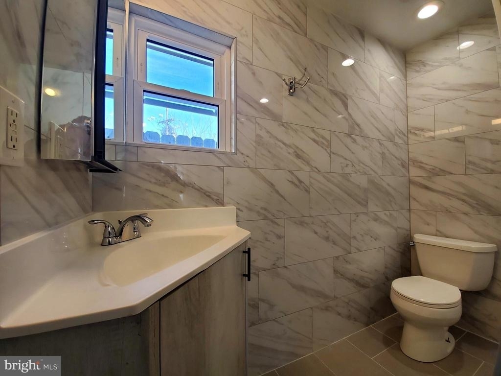 4435 Somers Avenue - Photo 21