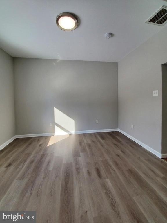 4435 Somers Avenue - Photo 7