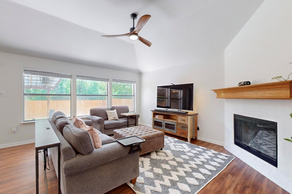 2508 Willow Way - Photo 3