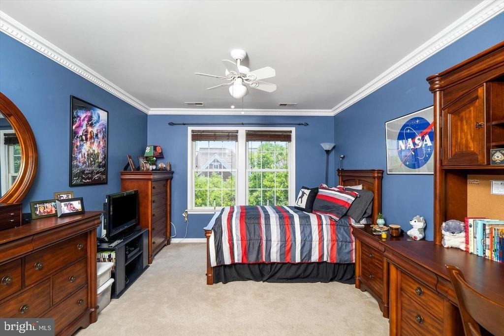 178 Burnet Crescent - Photo 32