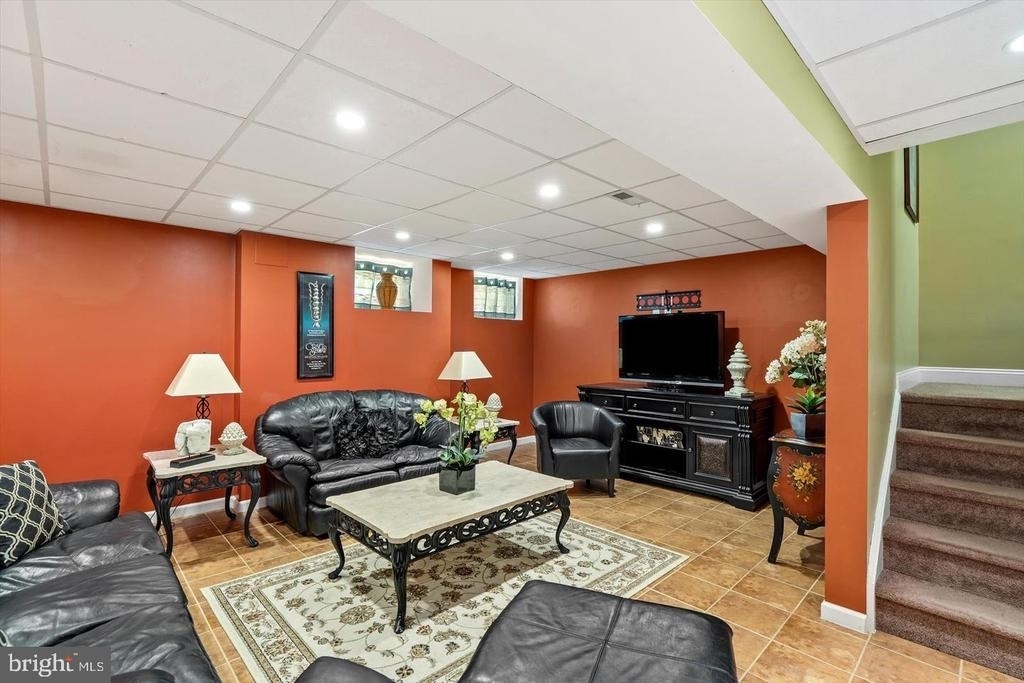 178 Burnet Crescent - Photo 36