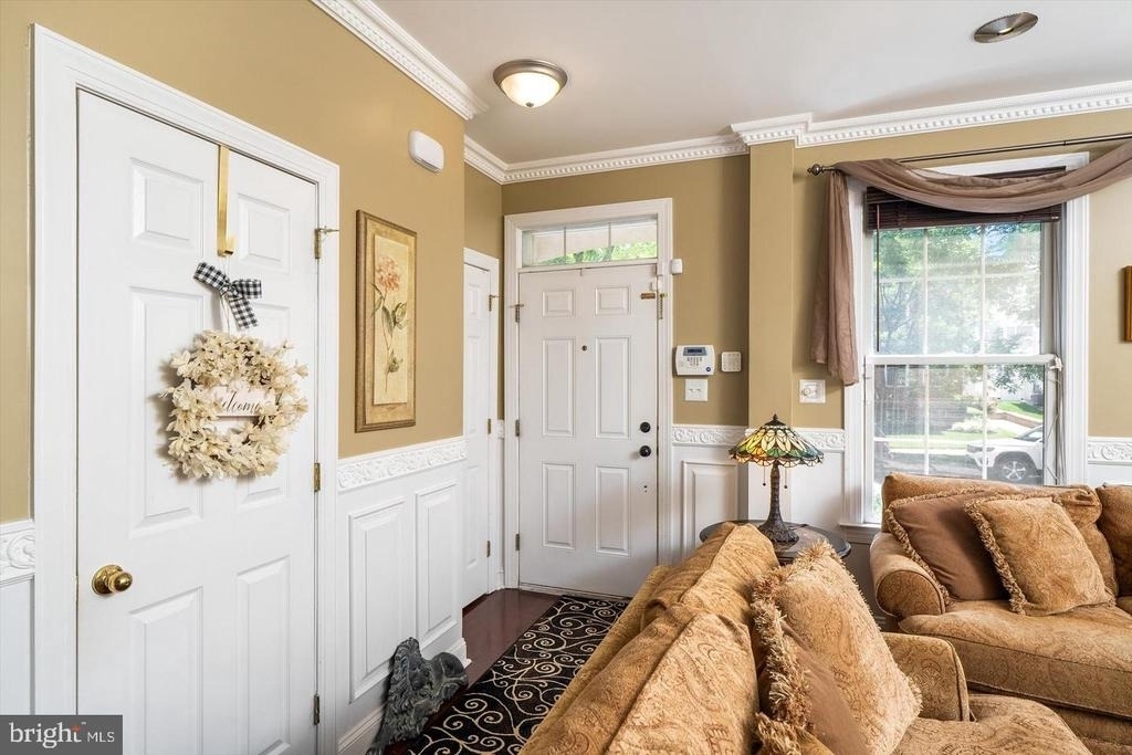 178 Burnet Crescent - Photo 5
