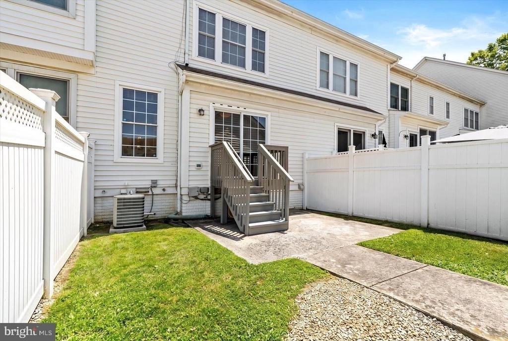178 Burnet Crescent - Photo 43