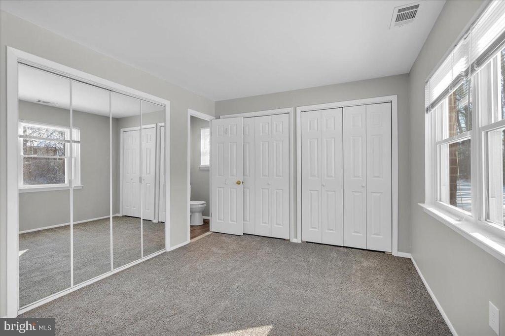 915 Silver Court - Photo 10