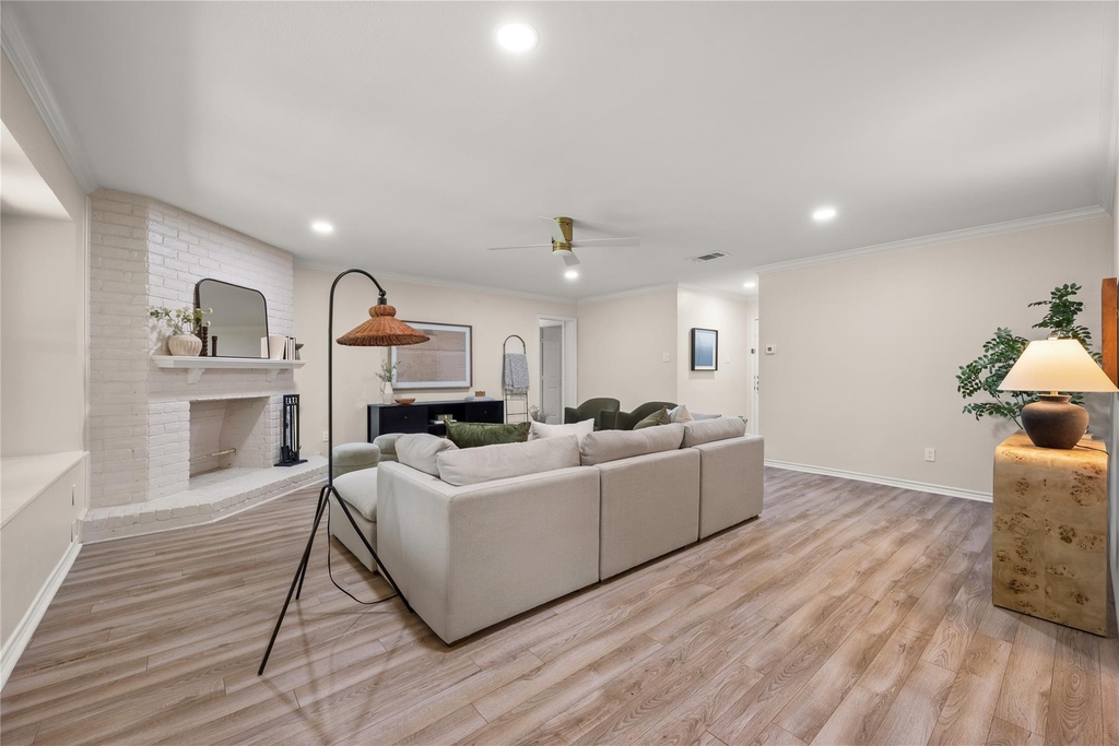 6716 Skynook Dr - Photo 8