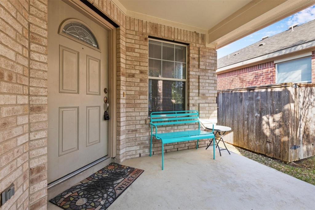 4423 Meadowside Ln - Photo 2