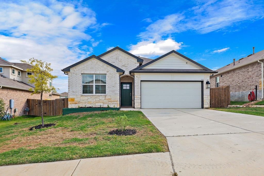 142 Solitude Dr - Photo 1
