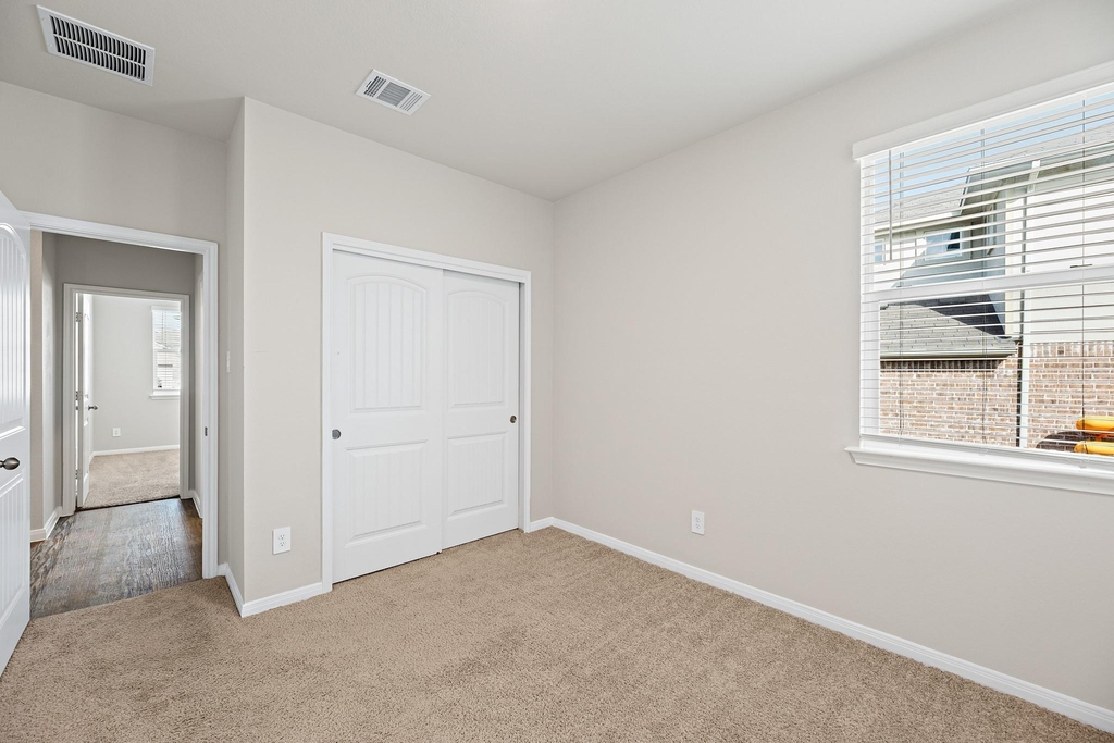 142 Solitude Dr - Photo 32