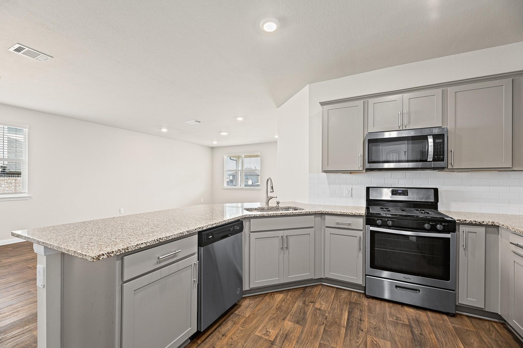 142 Solitude Dr - Photo 10