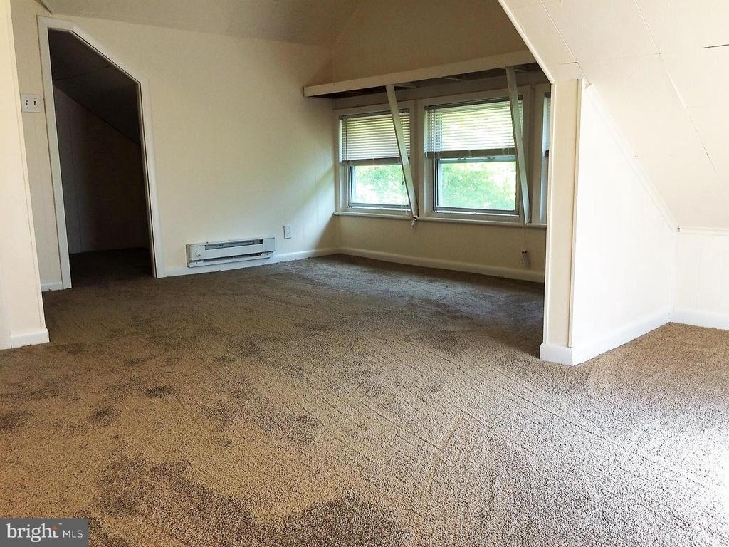 221 Wyoming Avenue - Photo 7